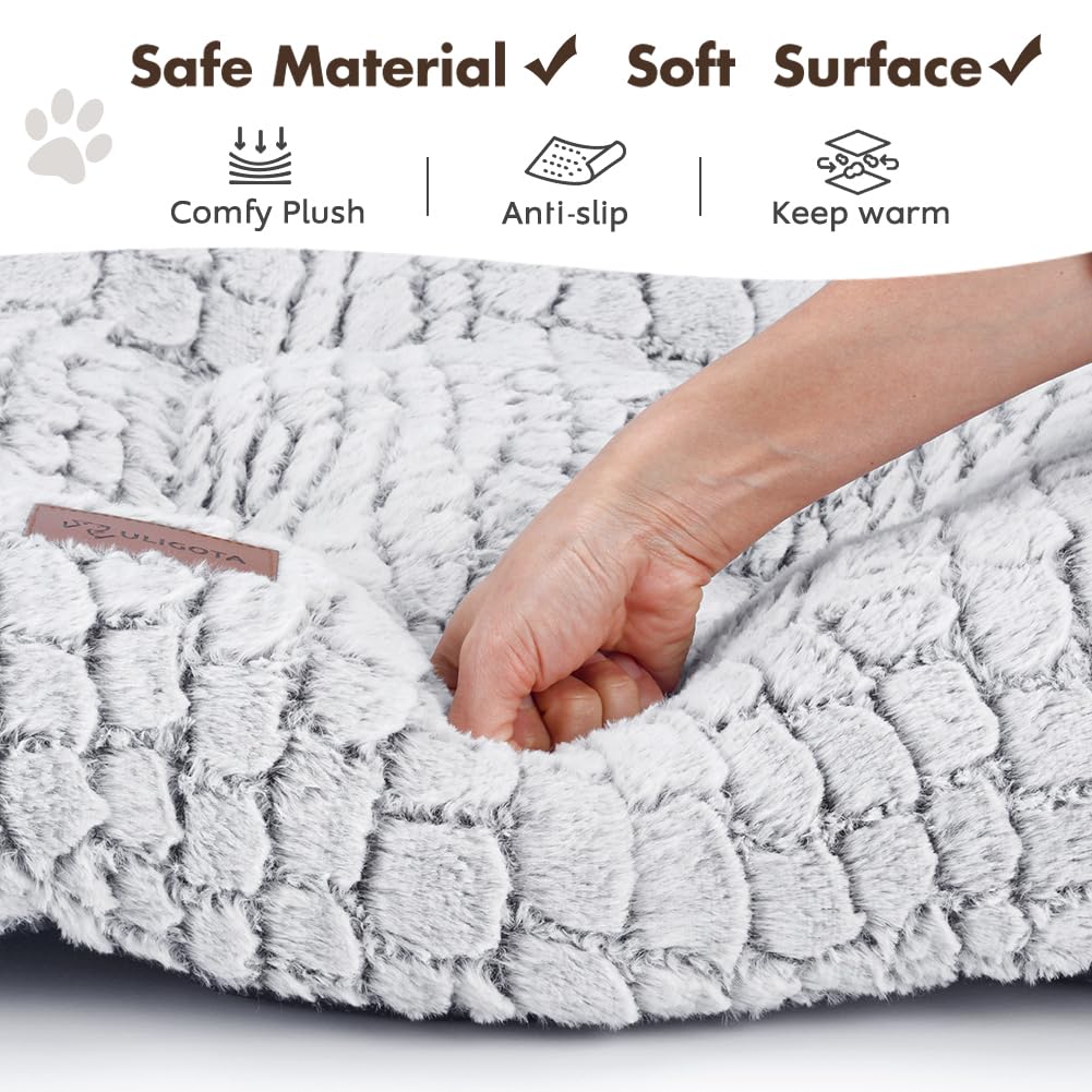 White Dog Crate Pad 24"x18" J699