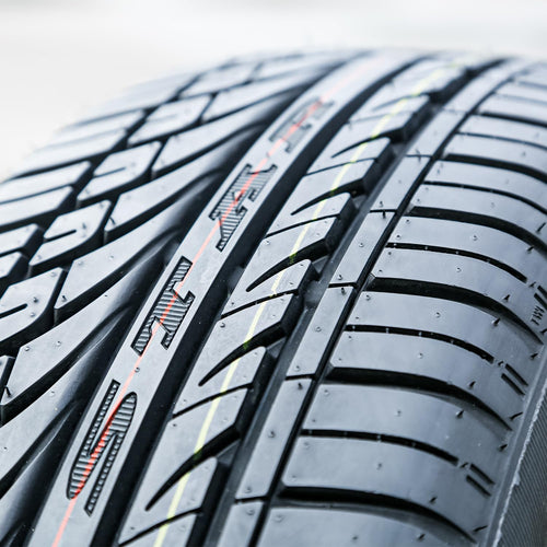 2 x 235/65R18 106H All Season Tires L517728
