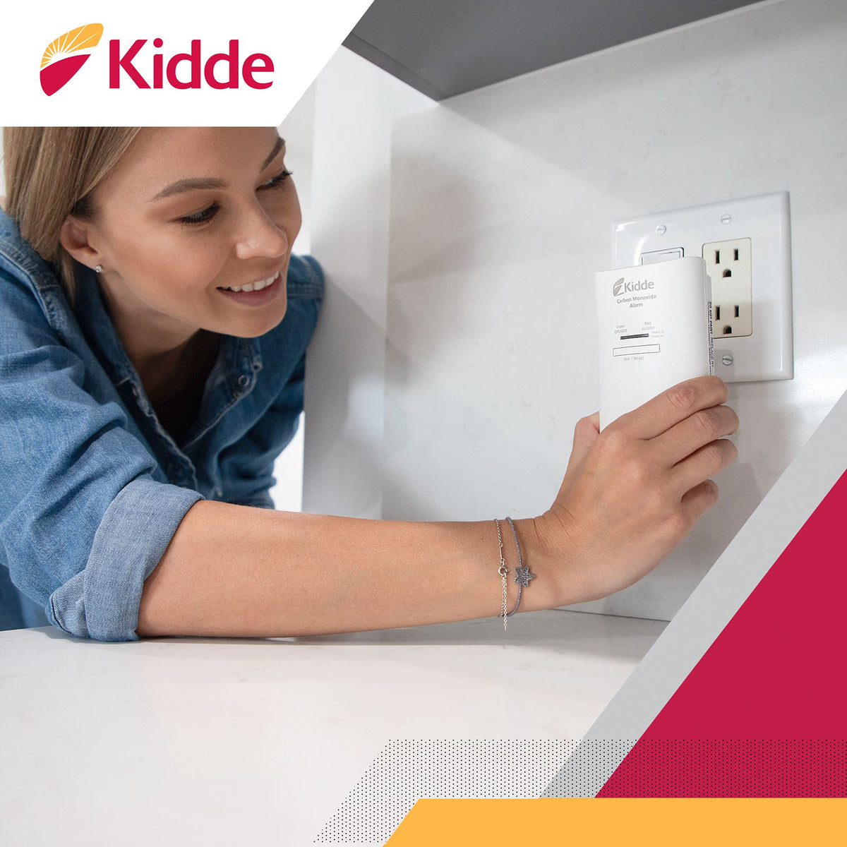 Carbon Monoxide Detector with AA Battery Backup P3684